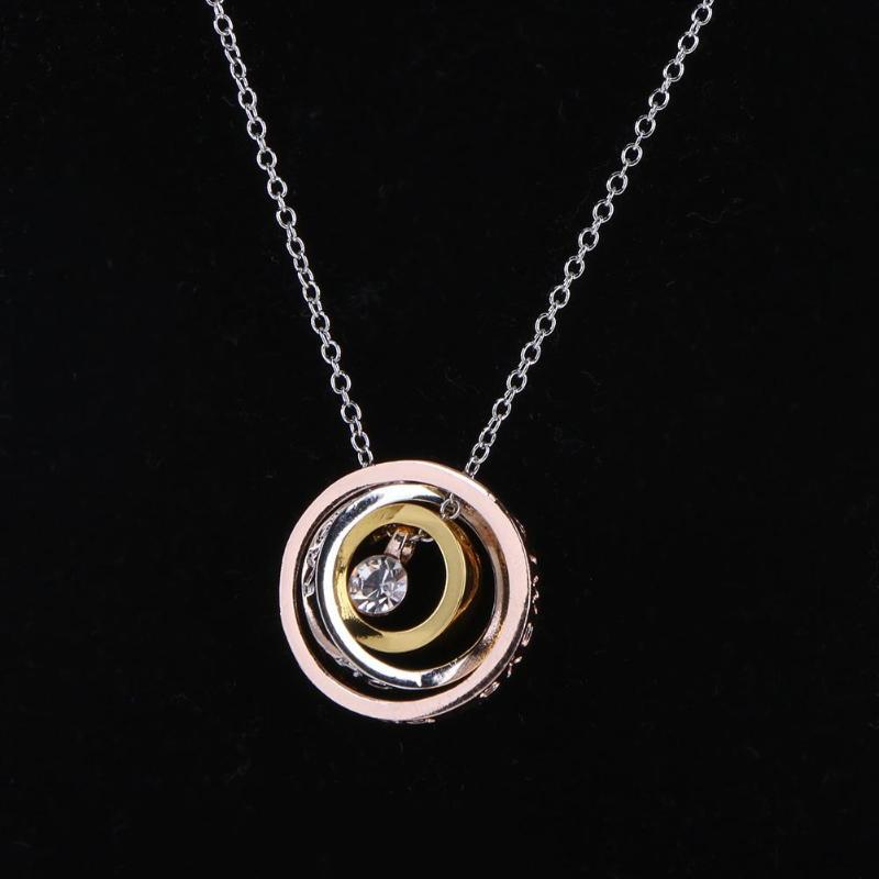 Collier Éternité Céleste – Pendentif Triple Cercle