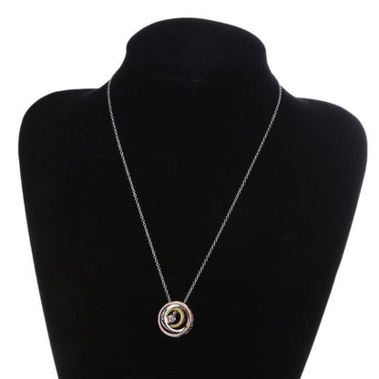 Collier Éternité Céleste – Pendentif Triple Cercle